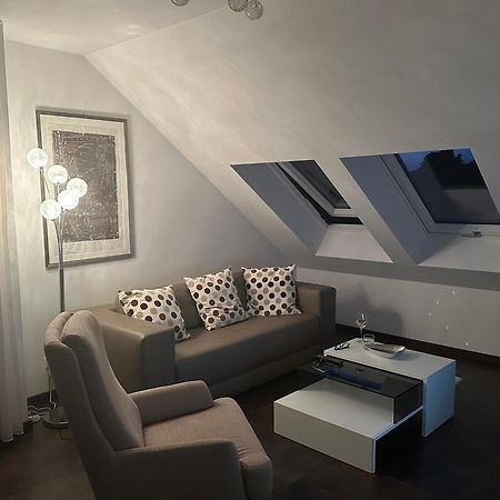 2-Zimmer-Ferienwohnung Mit Hotelservice Und 2 Balkons - Golf, Bike Und Wellness Im Markgraeflerland บัดเบลลิงเงน ภายนอก รูปภาพ